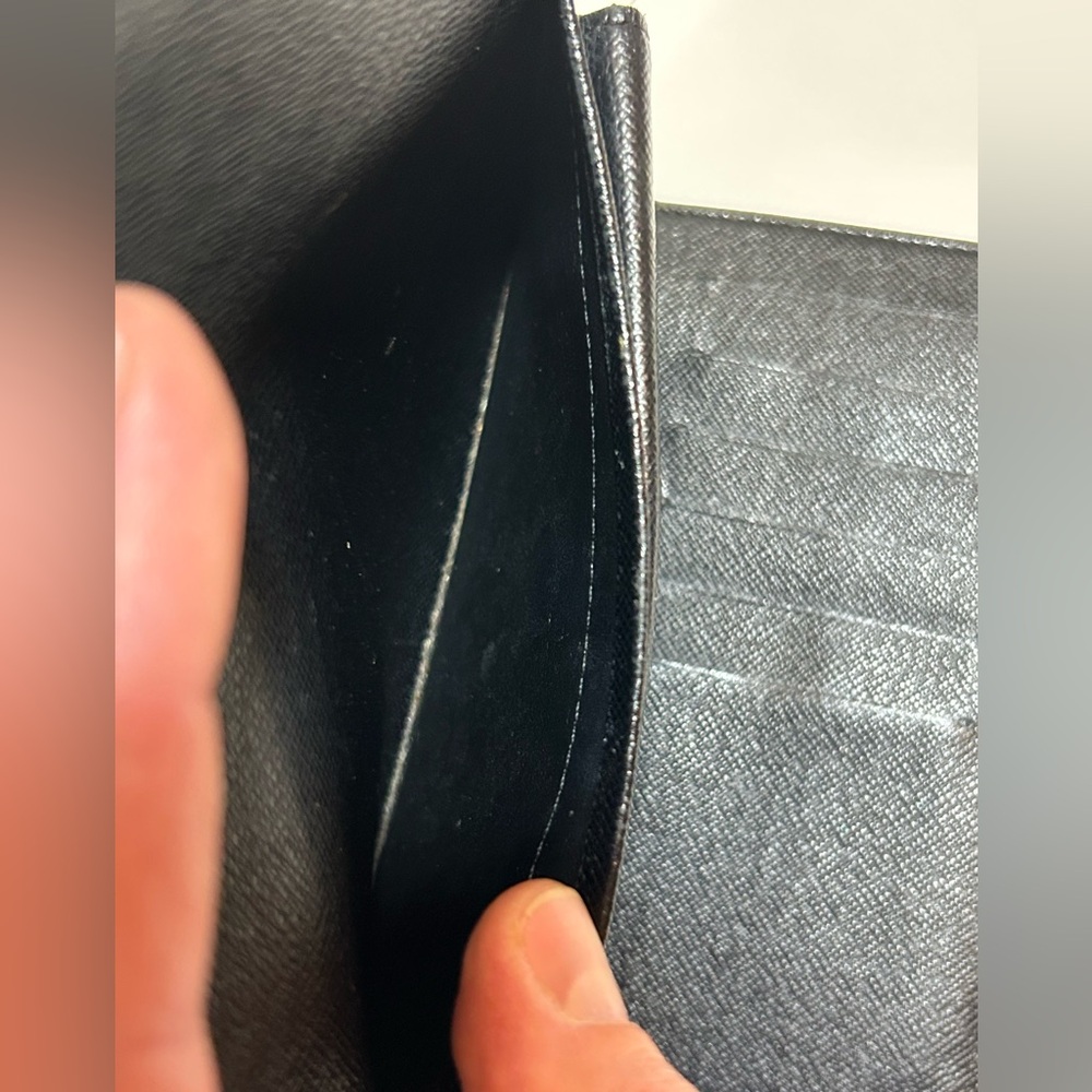 Louis Vuitton Porte Tresor International wallet in black Epi leather - Picture 8 of 16